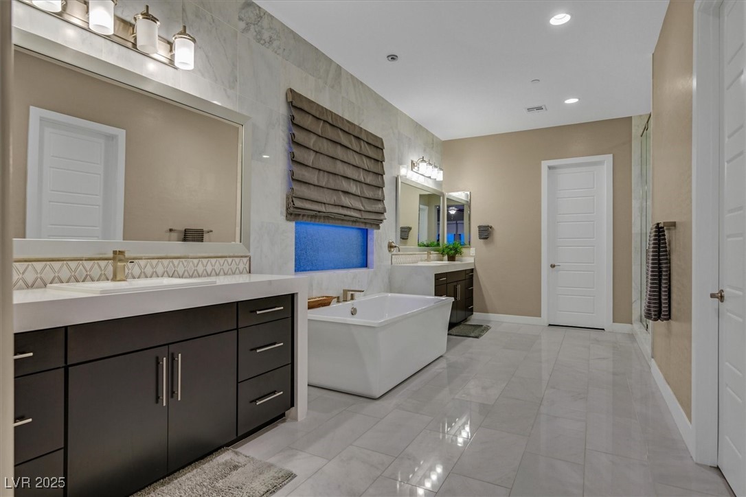 10 Olympia Outlook Drive