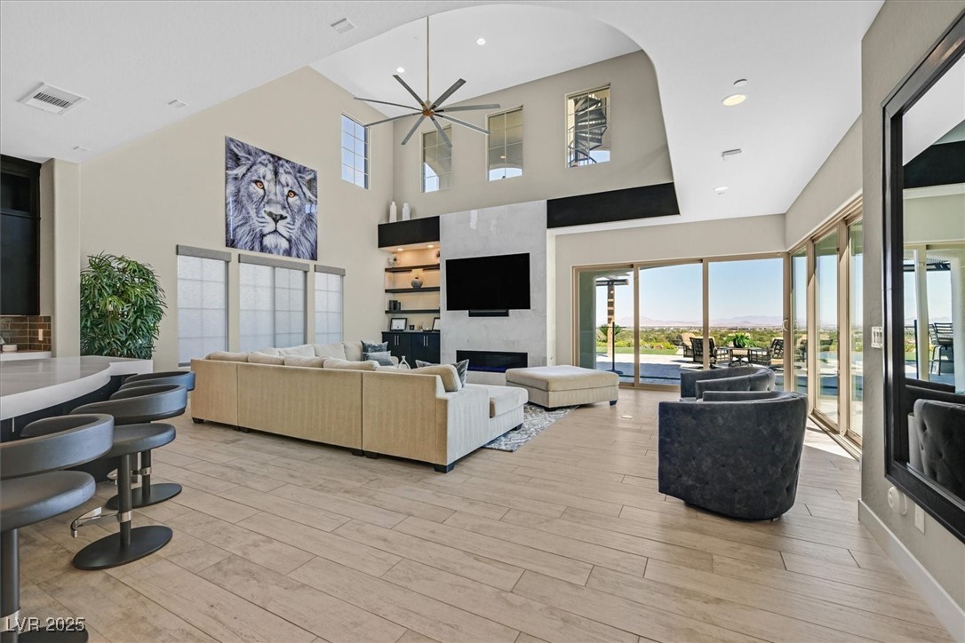 10 Olympia Outlook Drive