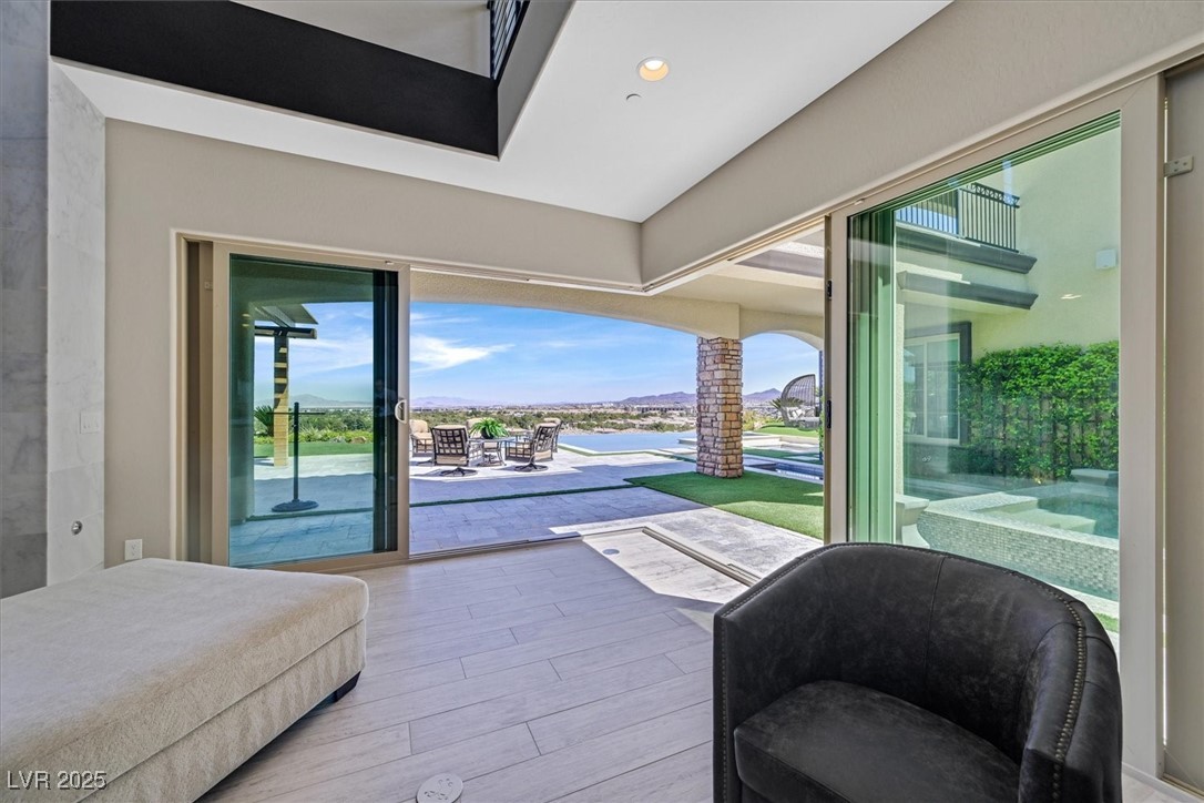 10 Olympia Outlook Drive