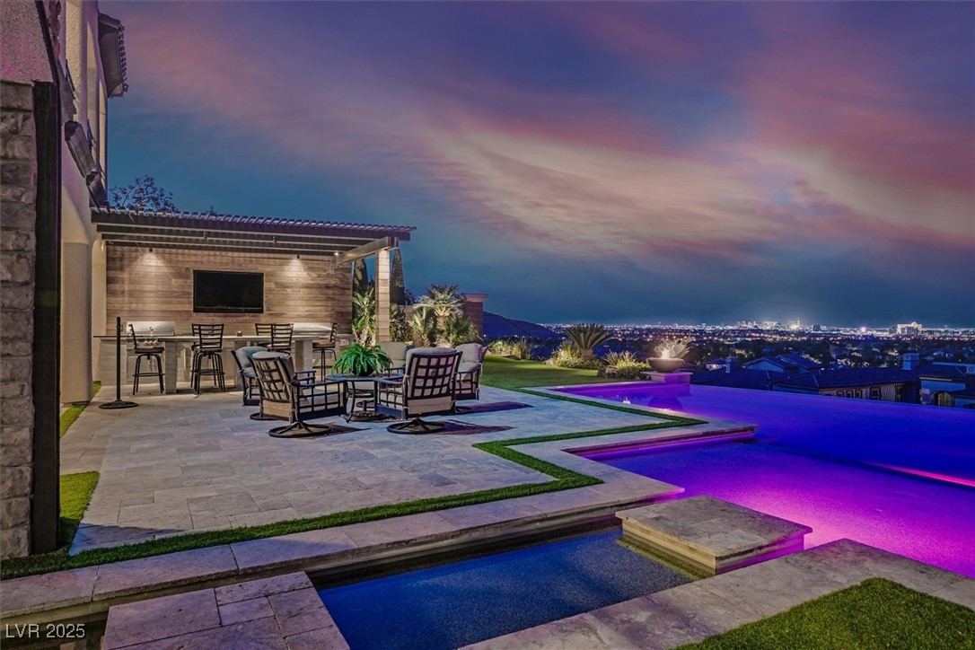 10 Olympia Outlook Drive