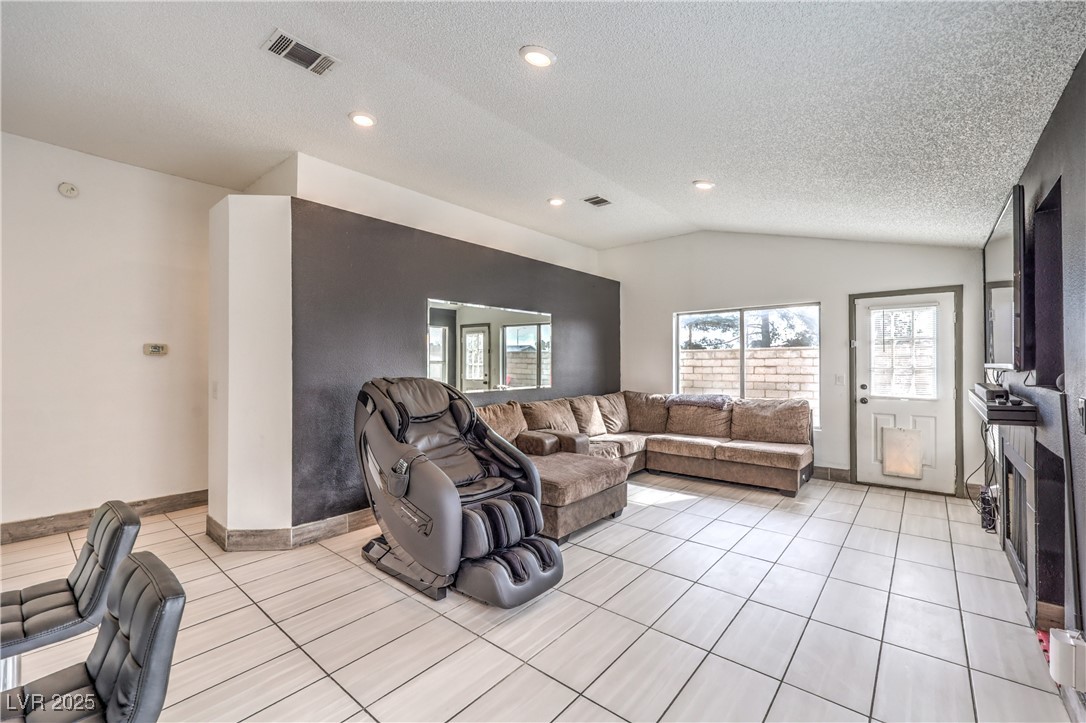 2744 Ironside Drive