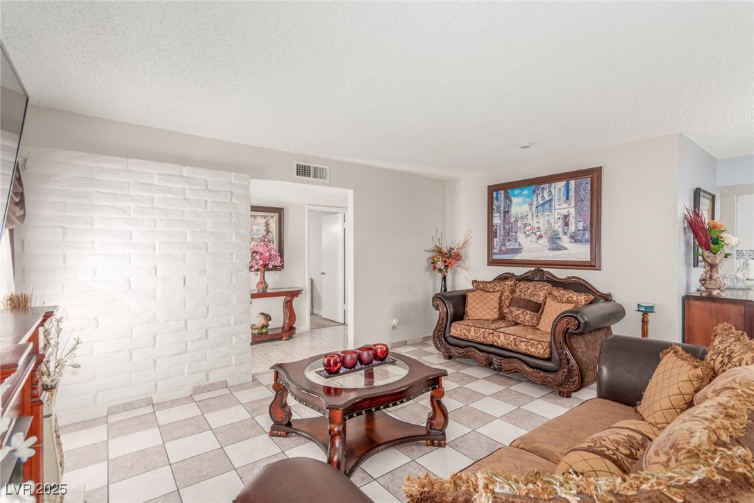 2645 Heritage Court
