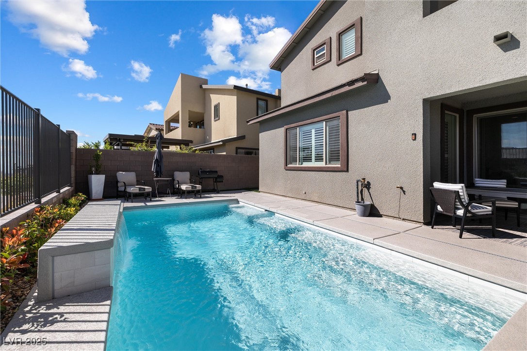 818 Parker Mesa Street