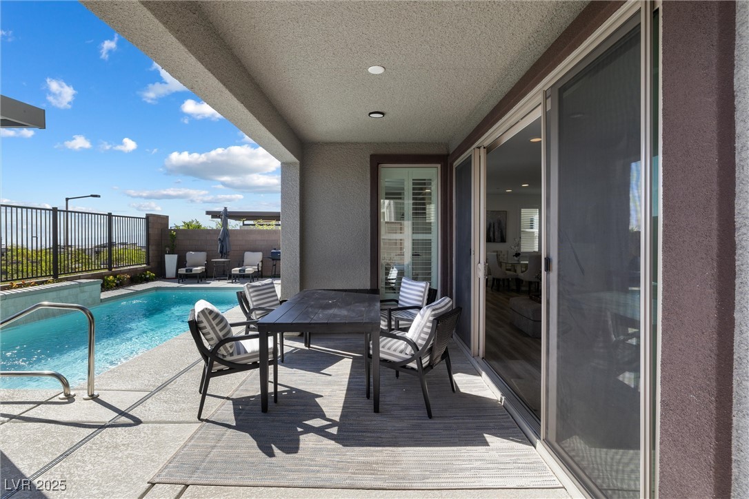 818 Parker Mesa Street