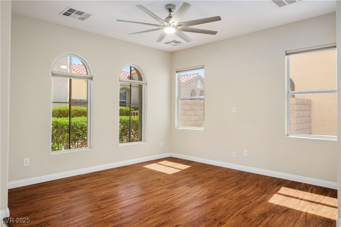 1024 Larkspur Point Court