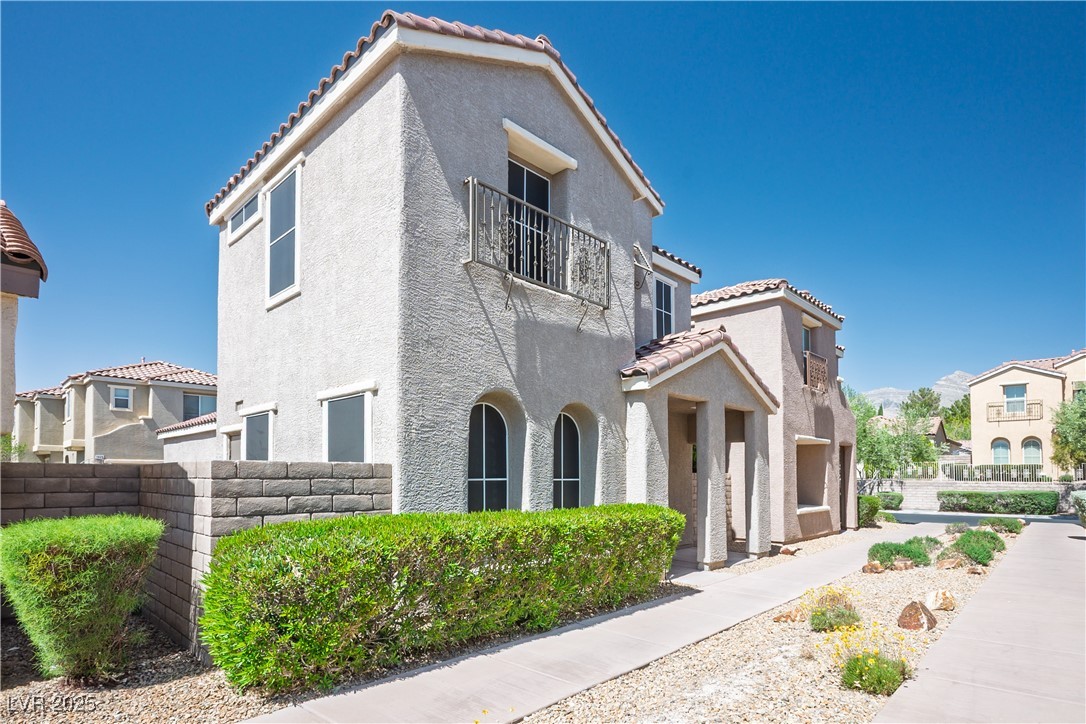 1024 Larkspur Point Court