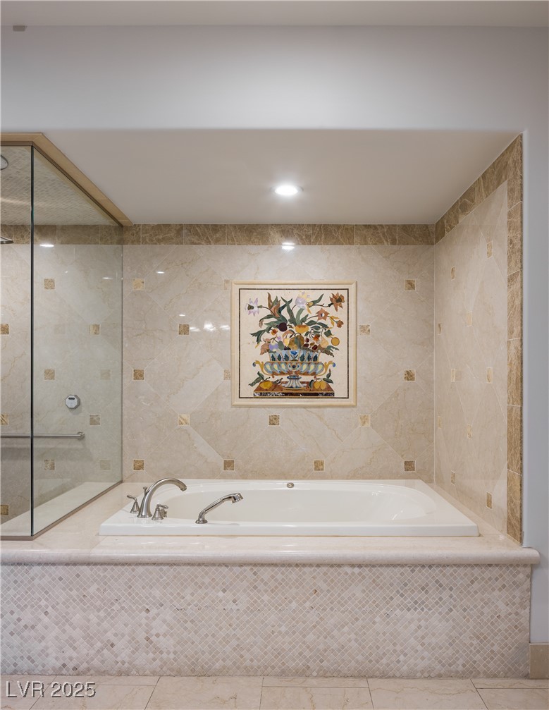 9101 Alta Drive 101