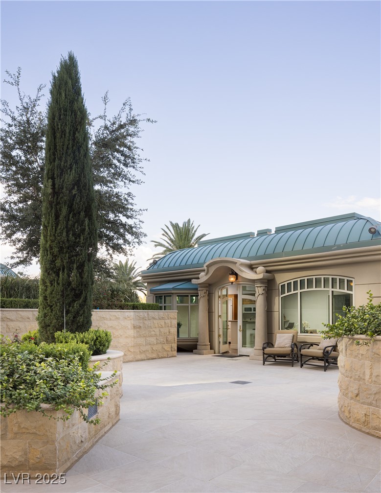 9101 Alta Drive 101