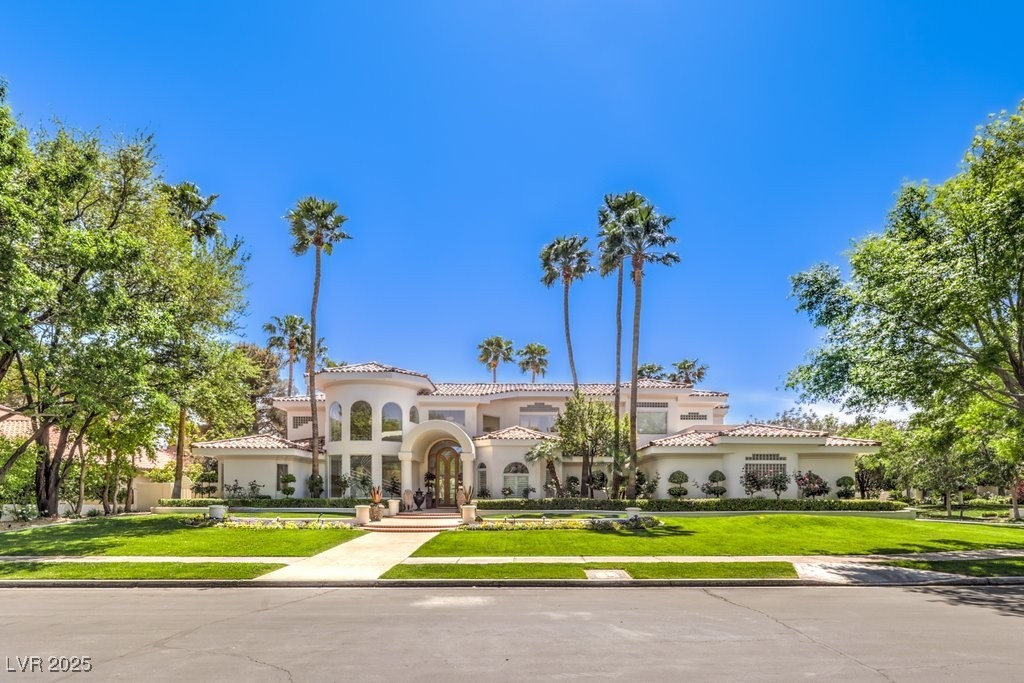 2334 Caserta Court
