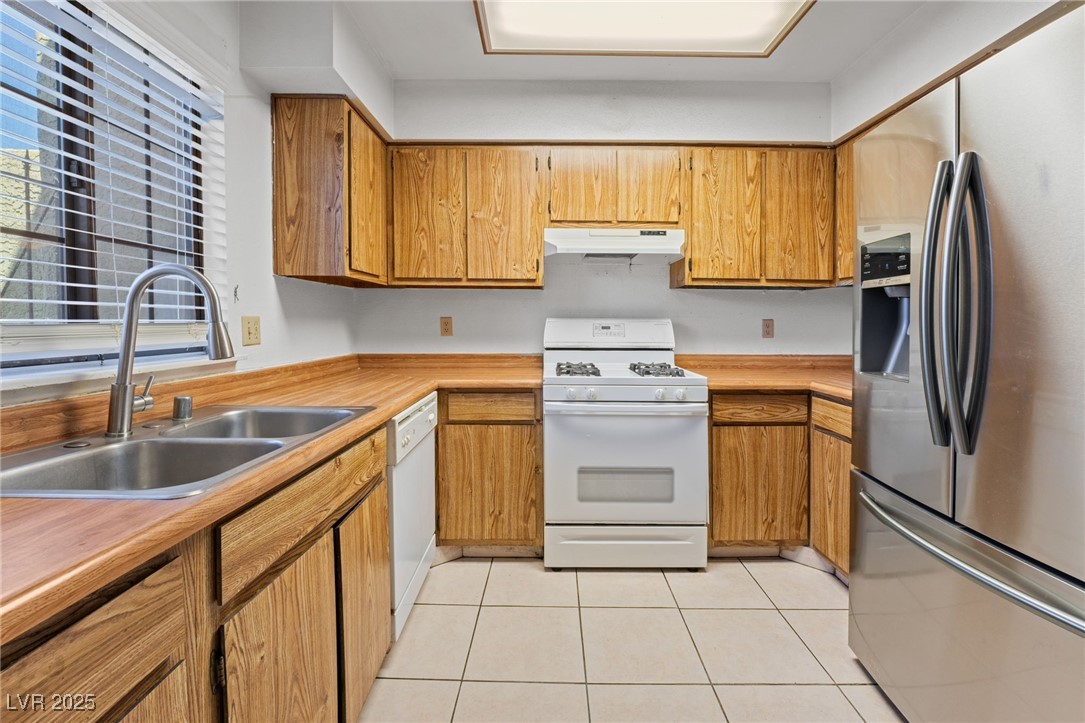 7084 Burcot Avenue D27