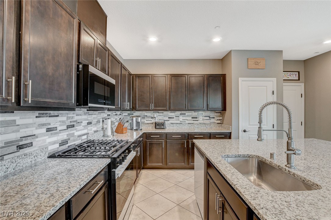 2853 Cabrillo Terrace Street