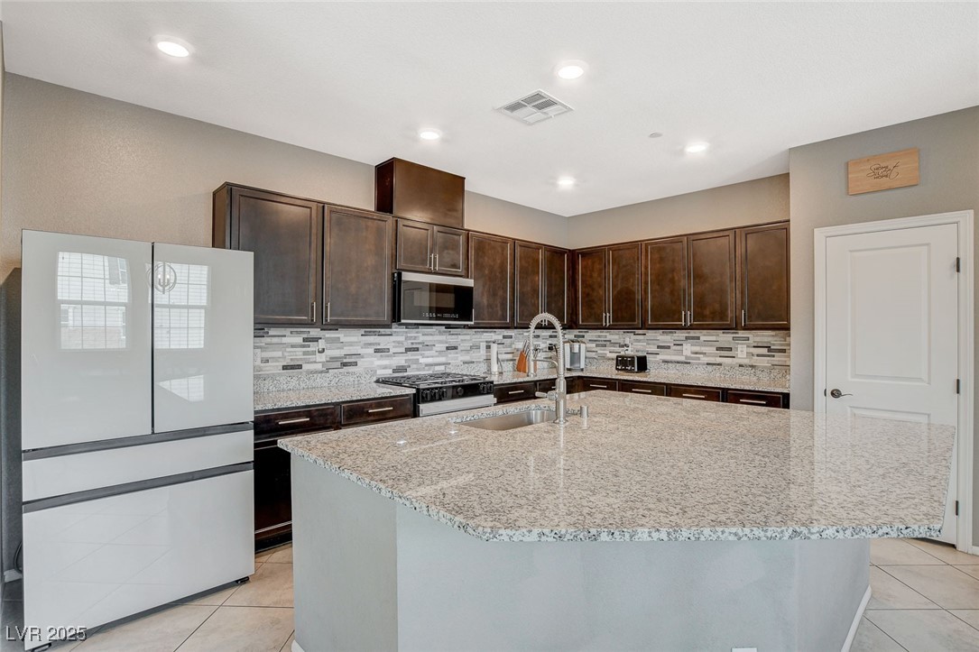 2853 Cabrillo Terrace Street