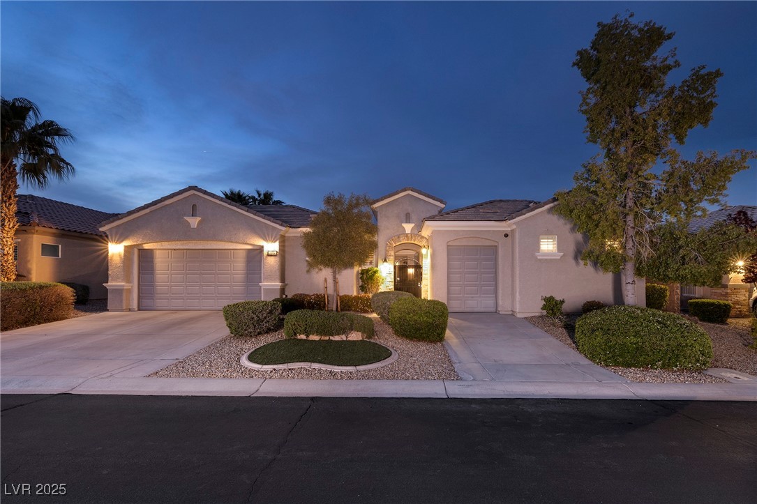 2304 Rosendale Village Avenue