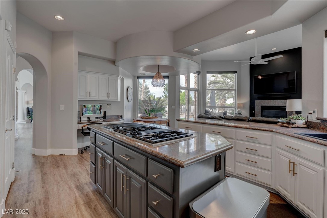 4594 Blue Mesa Way