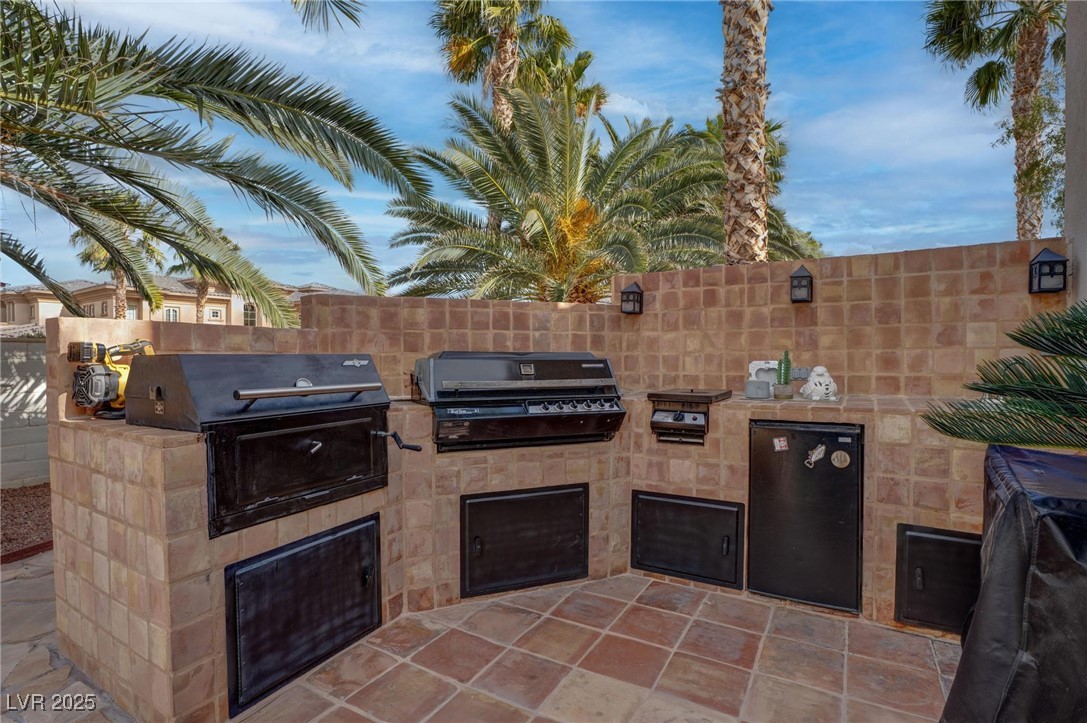 4594 Blue Mesa Way