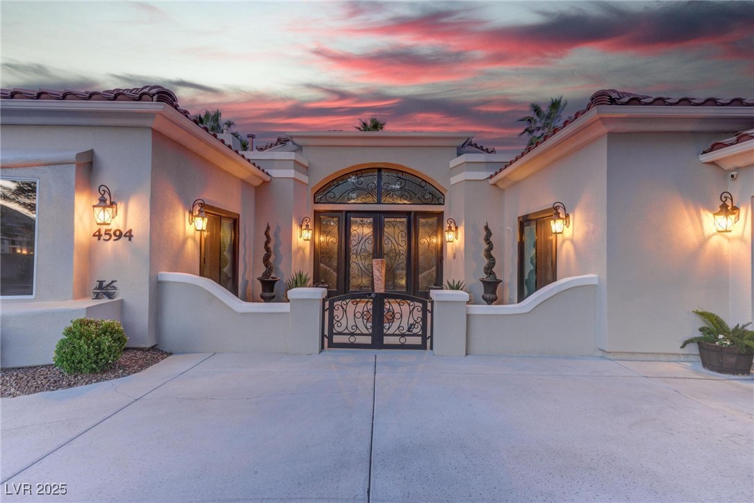 4594 Blue Mesa Way