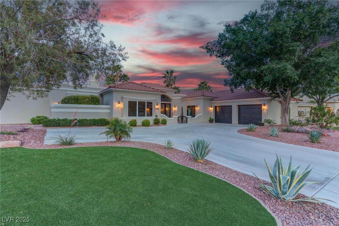 4594 Blue Mesa Way