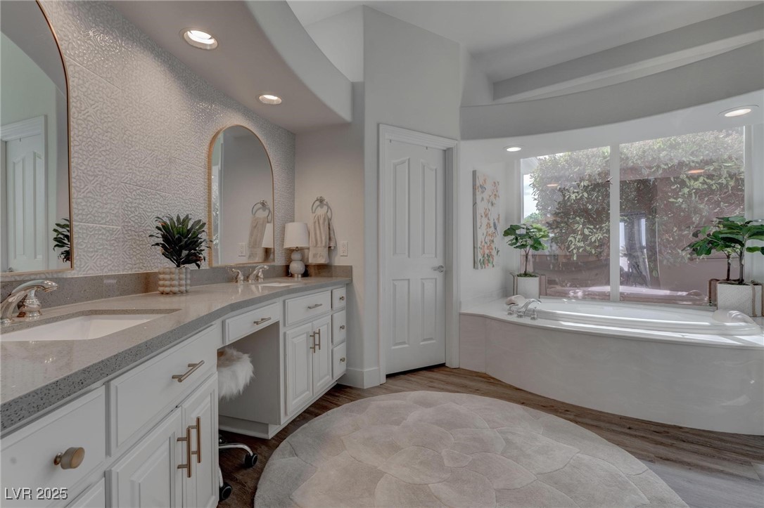 4594 Blue Mesa Way