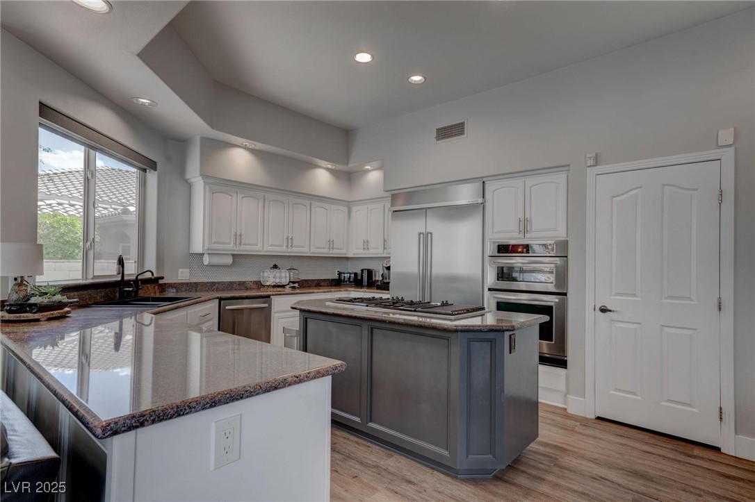 4594 Blue Mesa Way