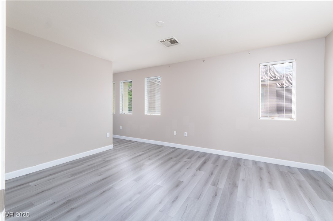 8174 Amphora Street