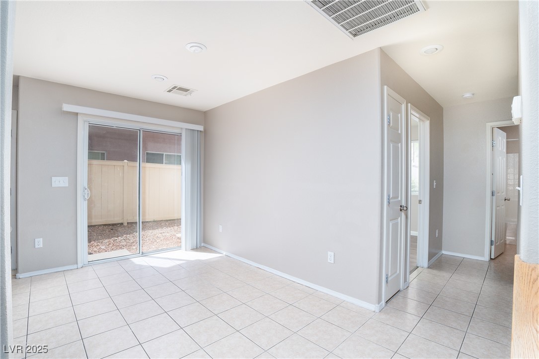 8174 Amphora Street