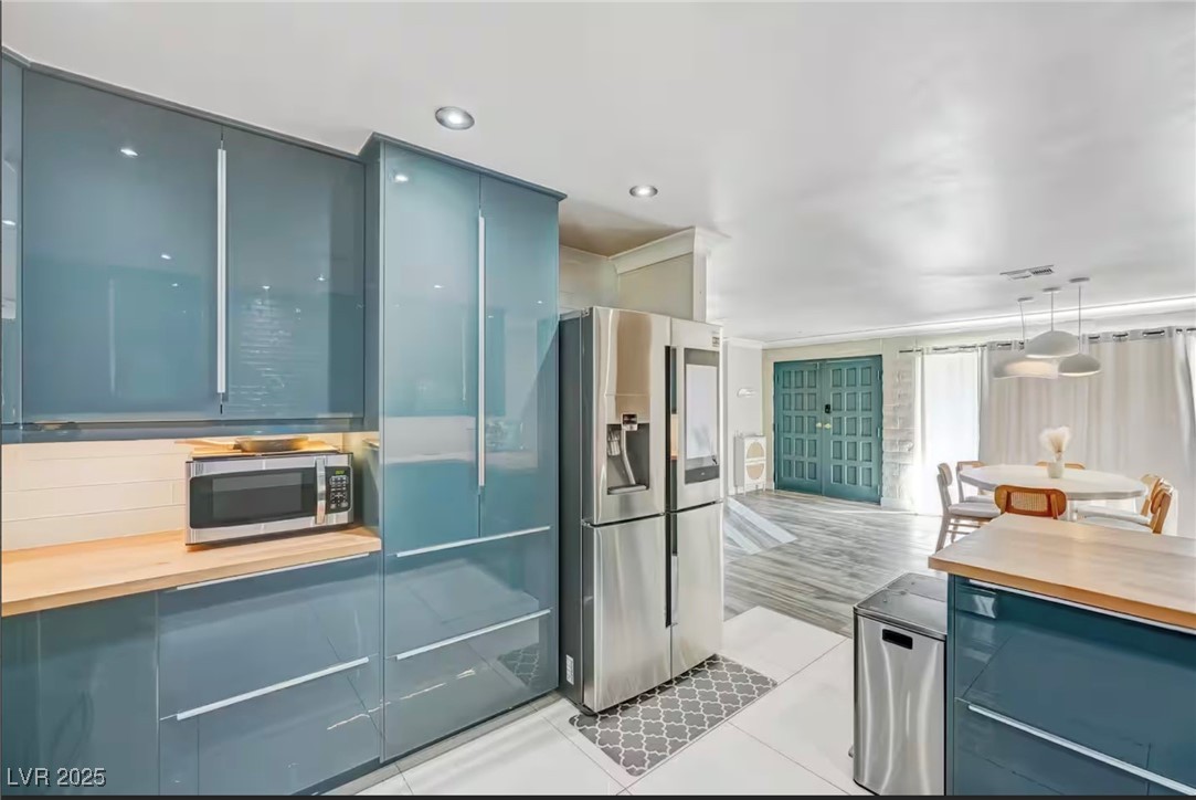 4012 Vegas Drive