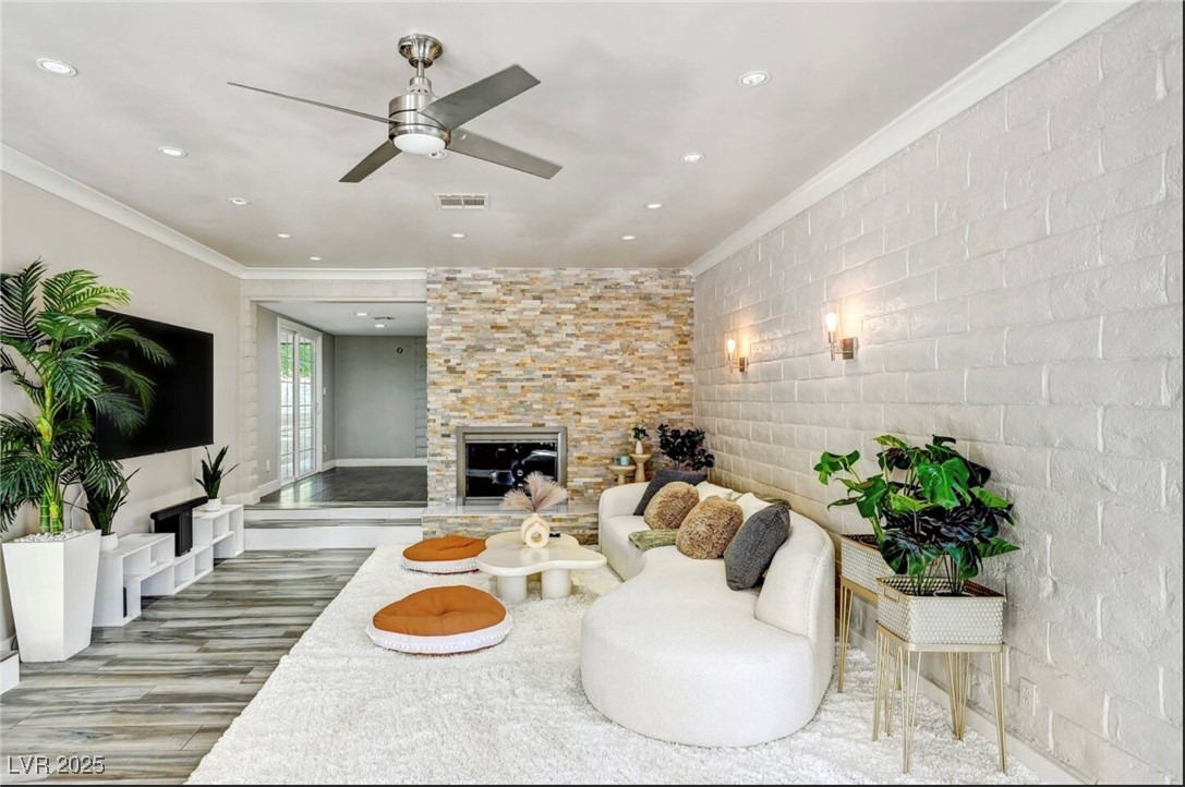 4012 Vegas Drive