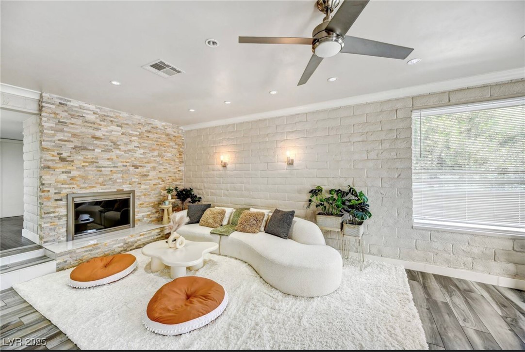 4012 Vegas Drive