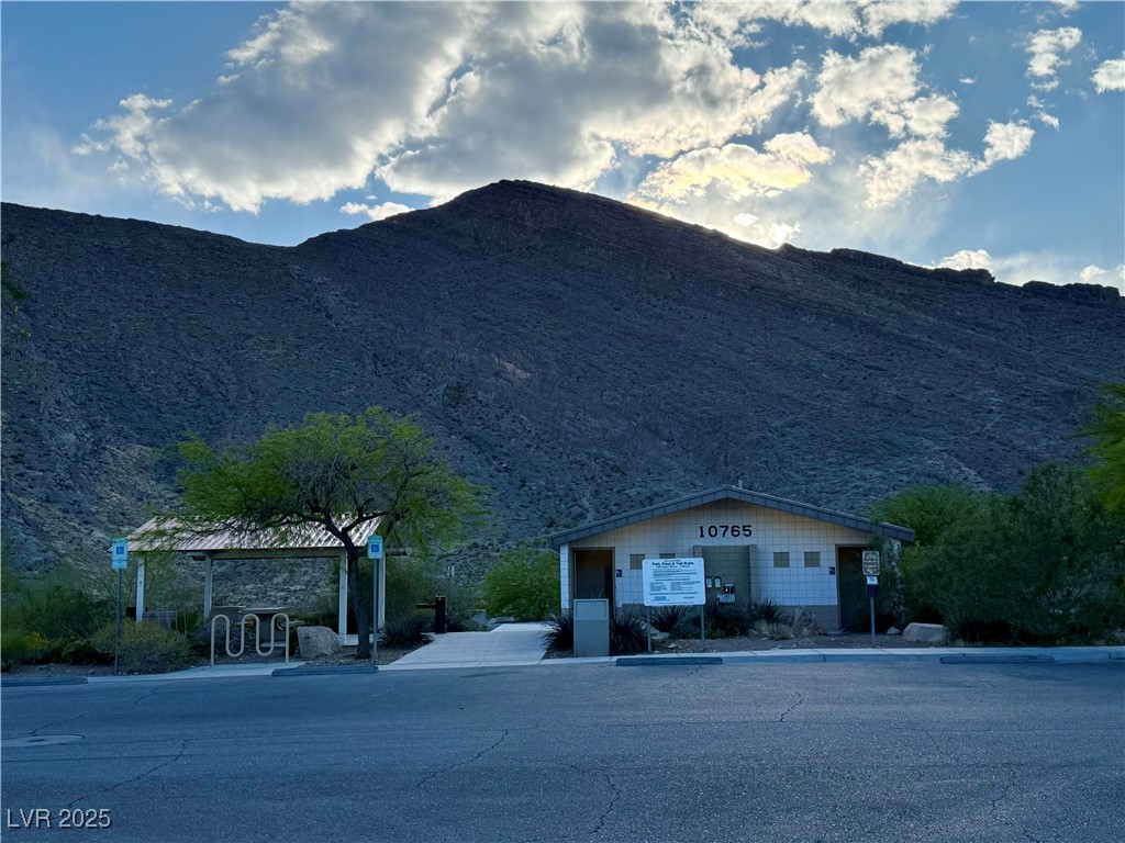 4012 Owlshead Mountain Street