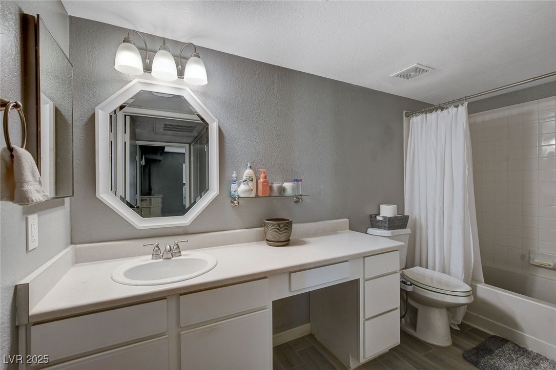 2300 East Silverado Ranch Boulevard 1123