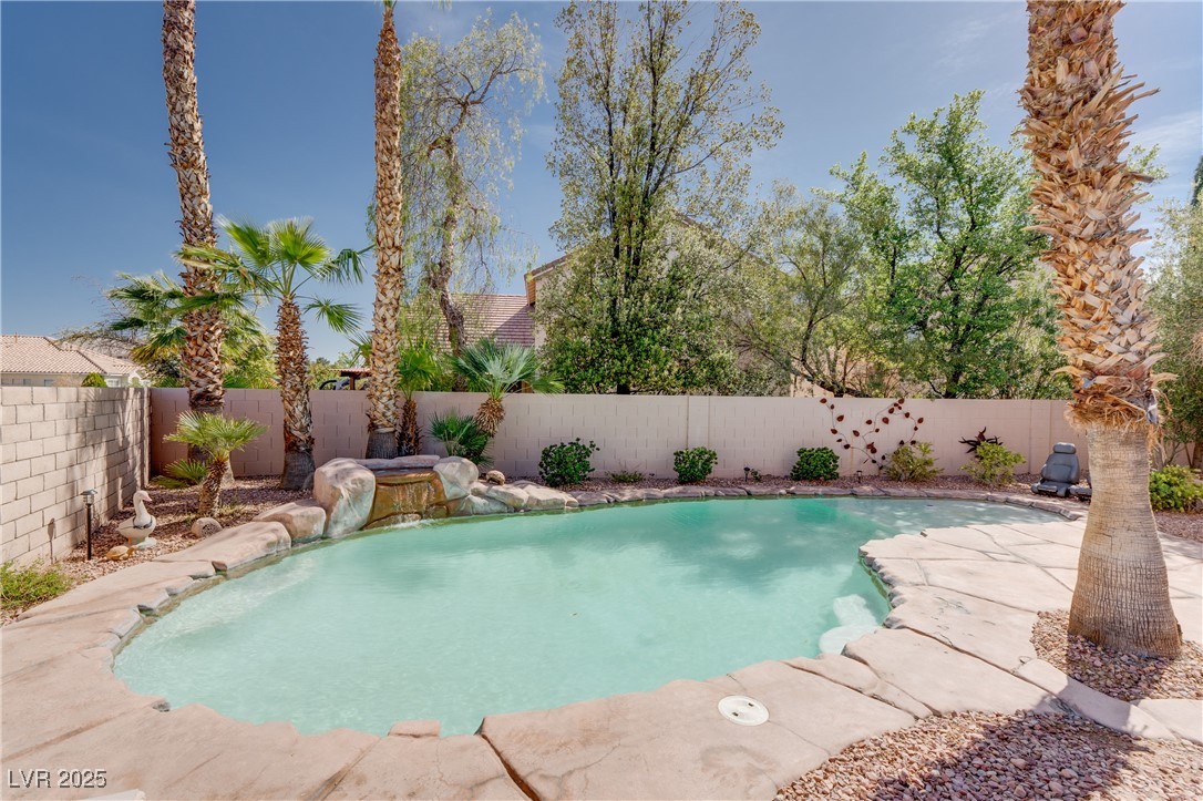 7815 Windward Road