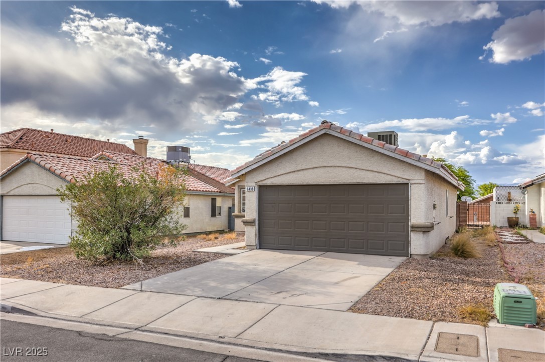 6438 Rose Tree Lane