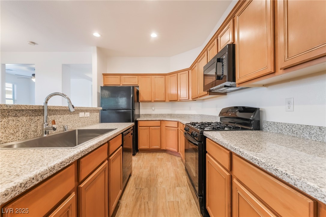 925 Crescent Falls Street