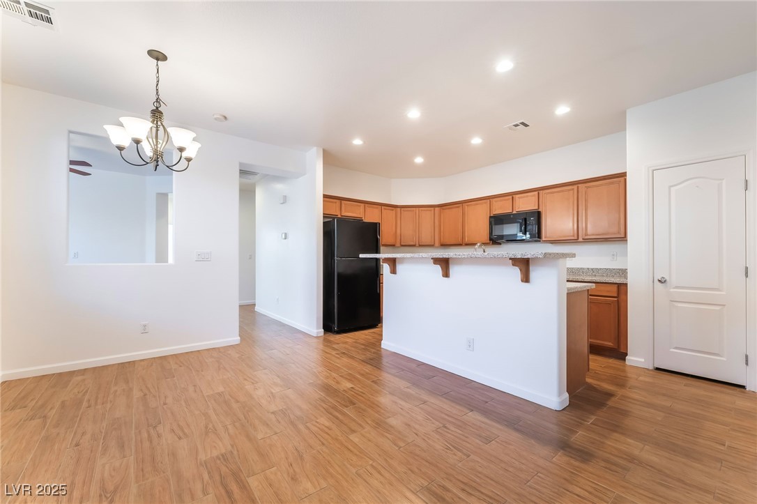 925 Crescent Falls Street