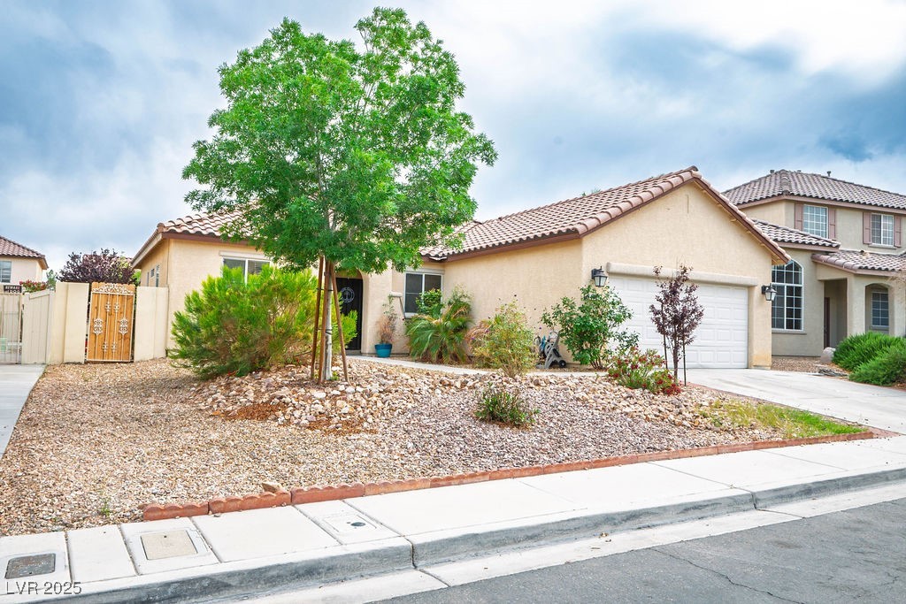 1027 Dawn Valley Drive