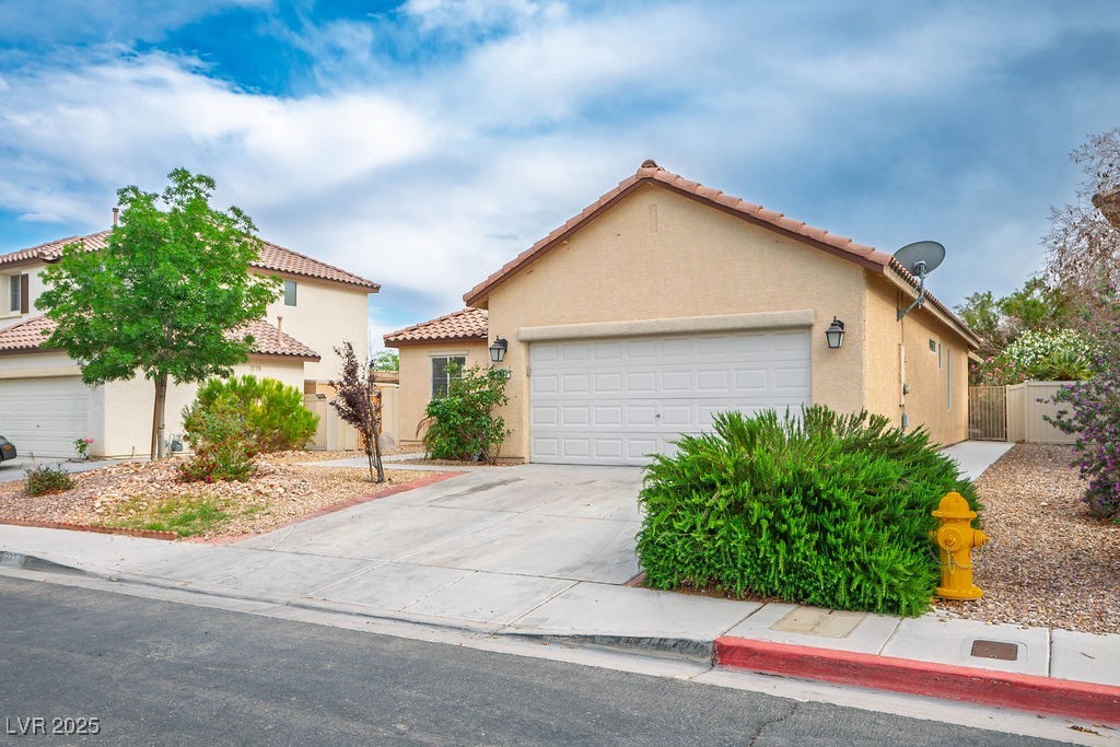 1027 Dawn Valley Drive