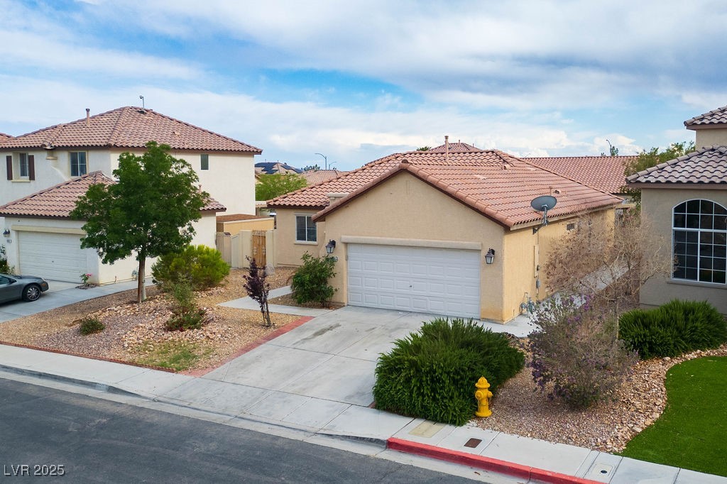 1027 Dawn Valley Drive