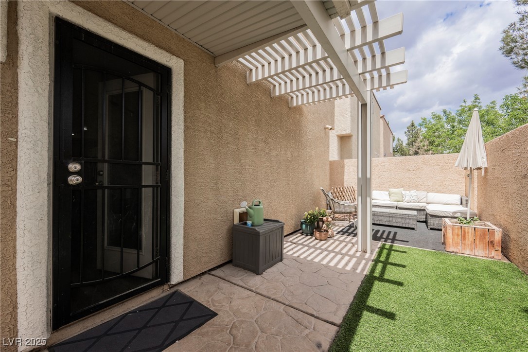 10400 Beautiful Fruit Street