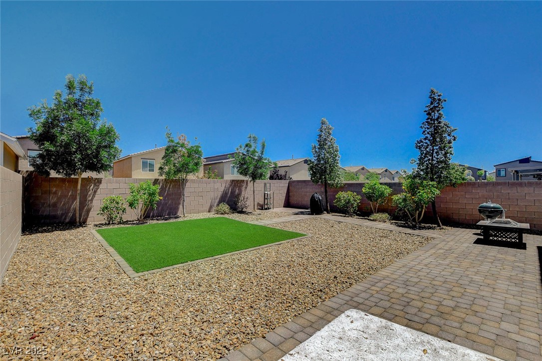 7246 Dazzle Point Street