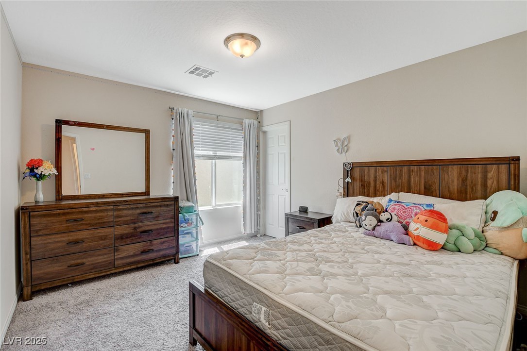 7246 Dazzle Point Street