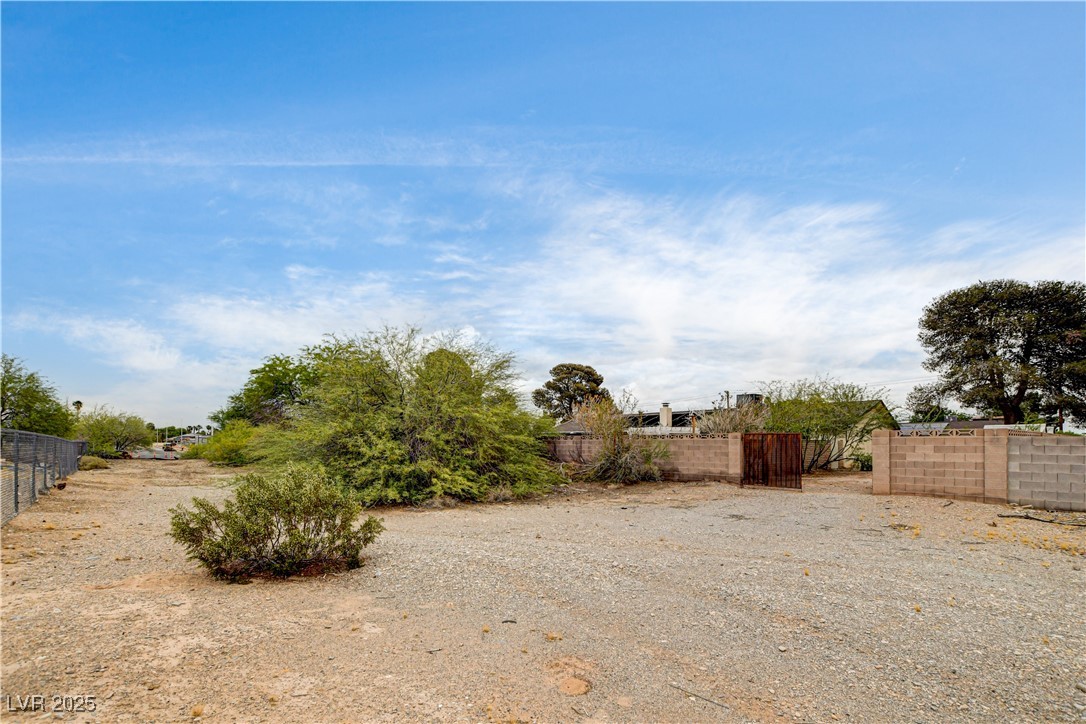 3575 West Robindale Road