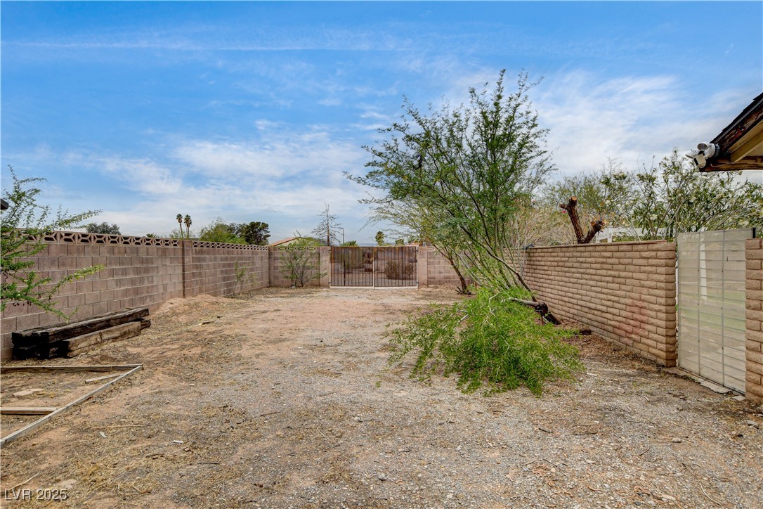 3575 West Robindale Road