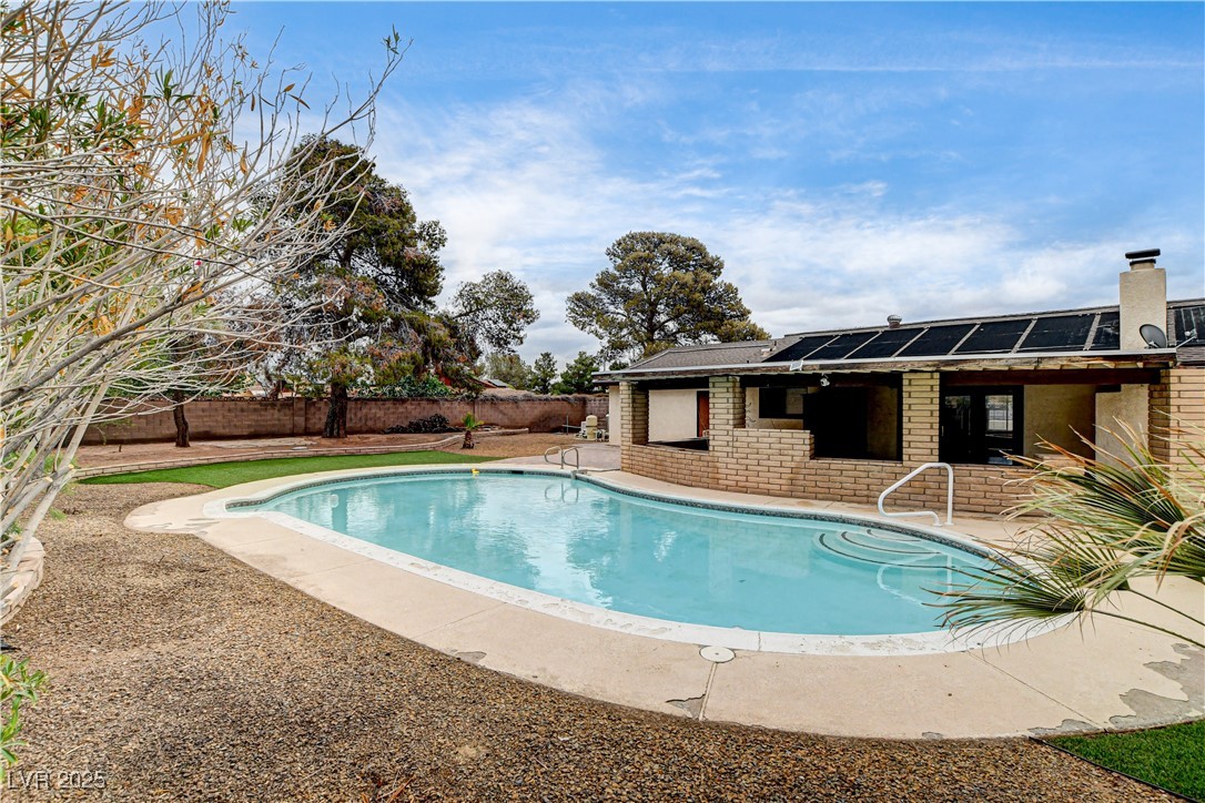 3575 West Robindale Road