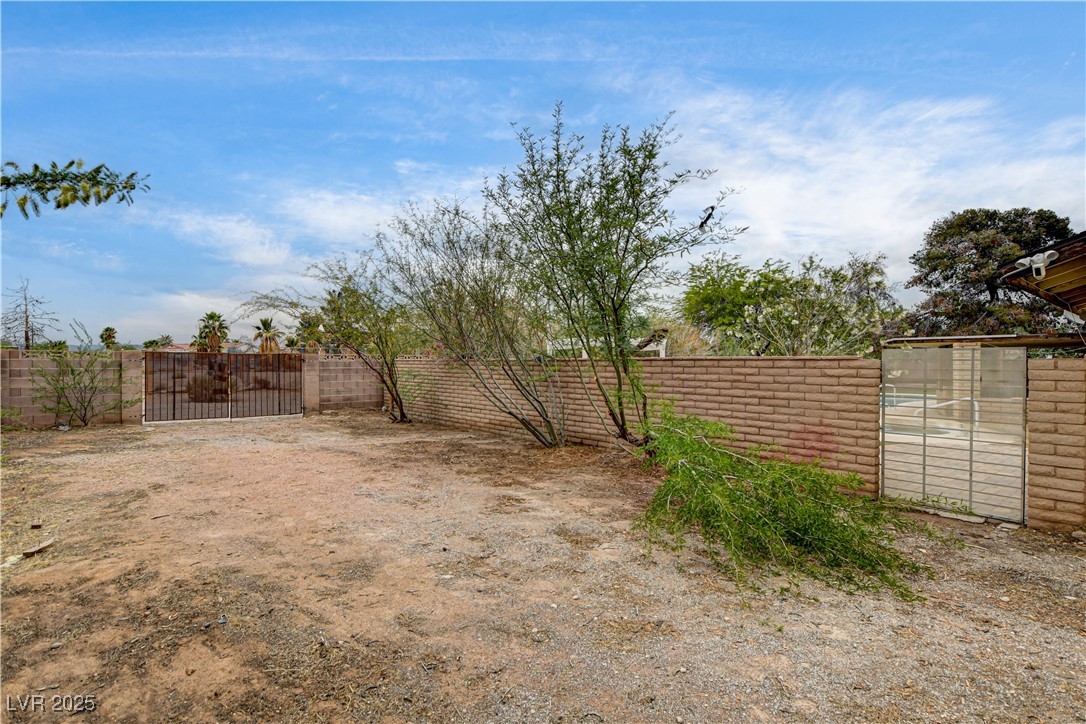 3575 West Robindale Road