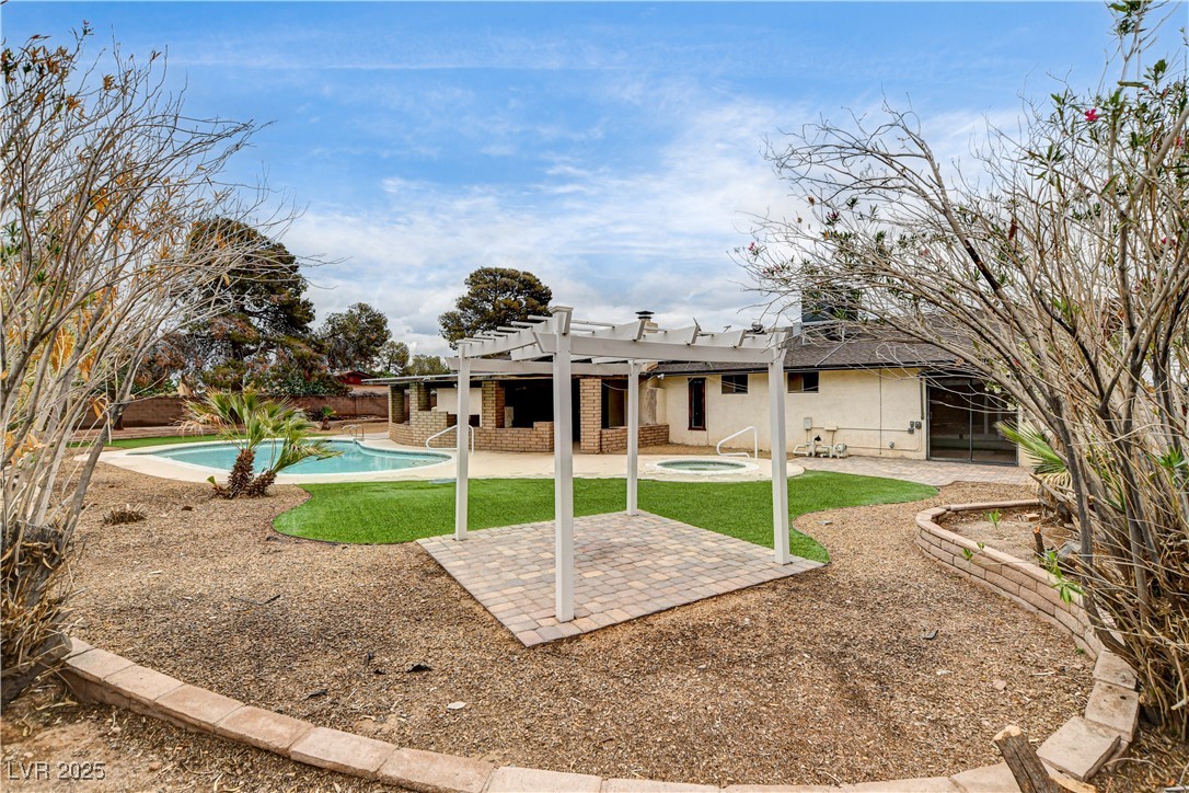 3575 West Robindale Road