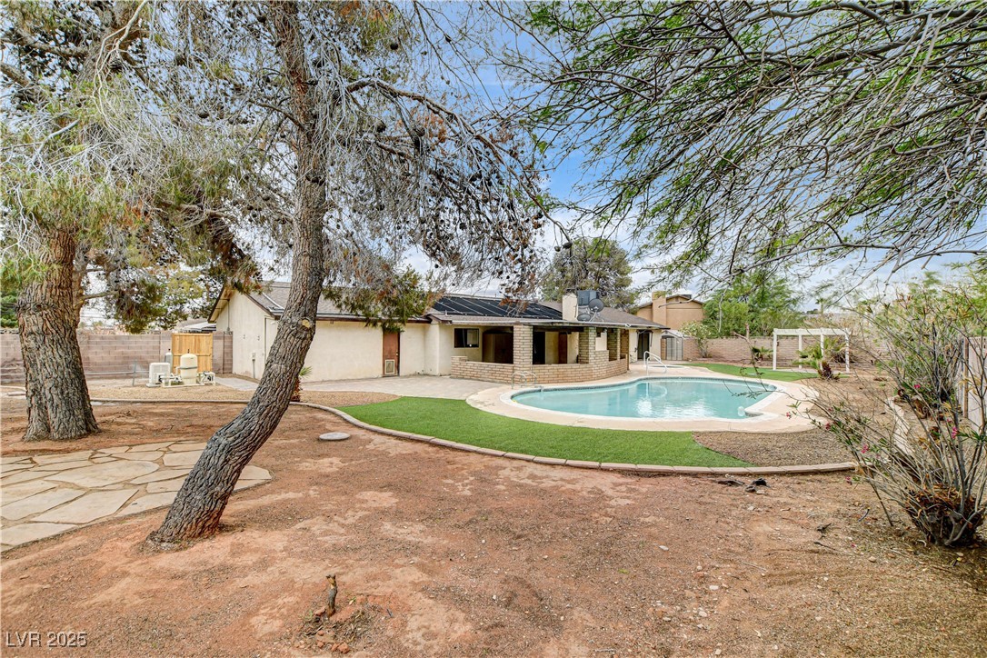 3575 West Robindale Road