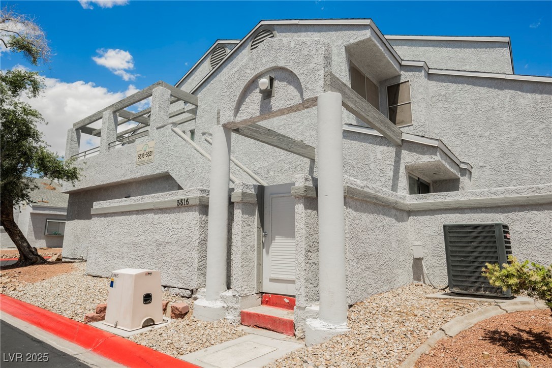 5516 Orchard Lane 0