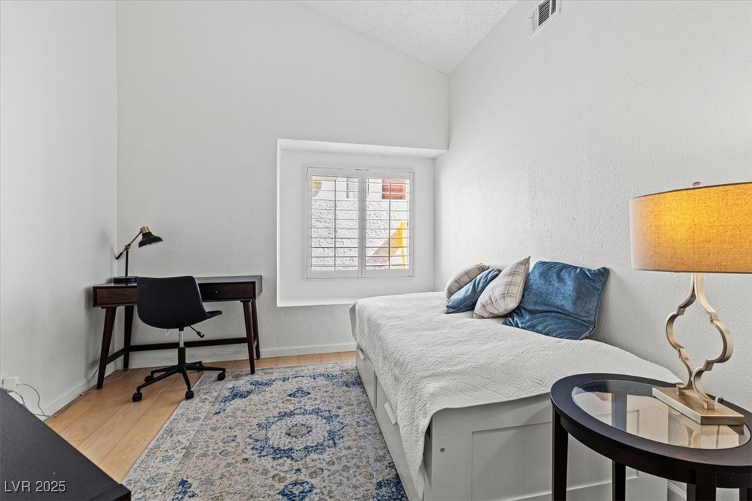 2513 Aberdeen Lane