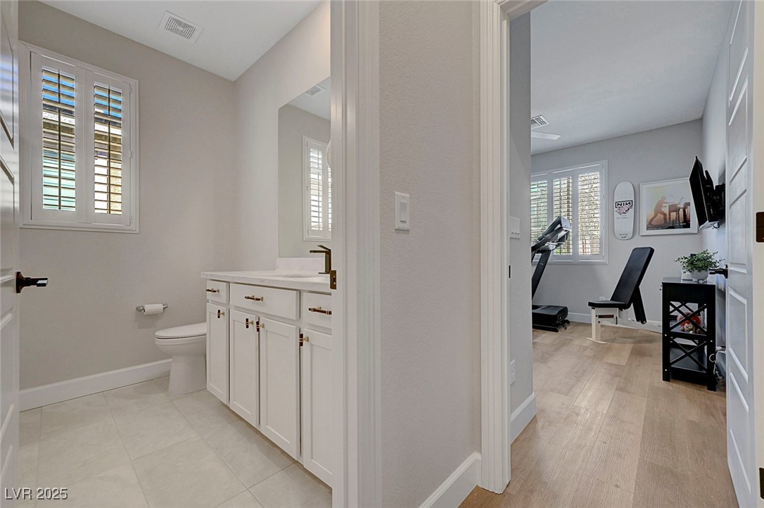5477 Vespertine Moon Avenue