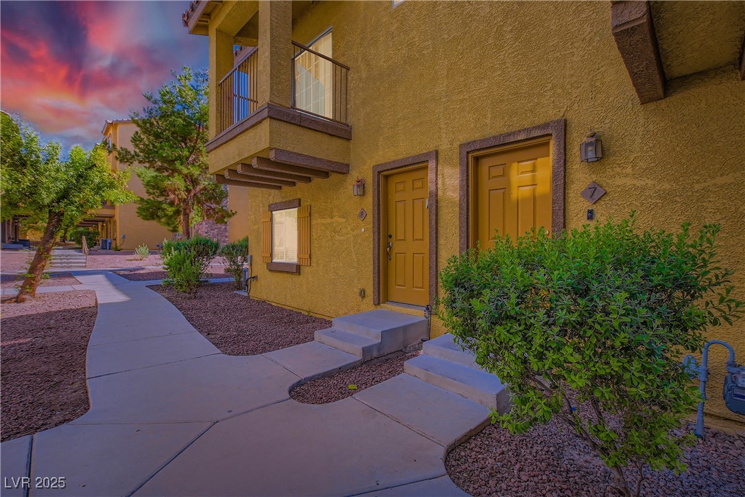 5915 Nuevo Leon Street 8